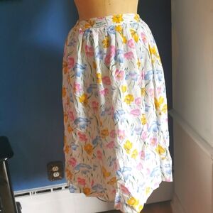 2 for 30$ Vintage 90's floral skirt